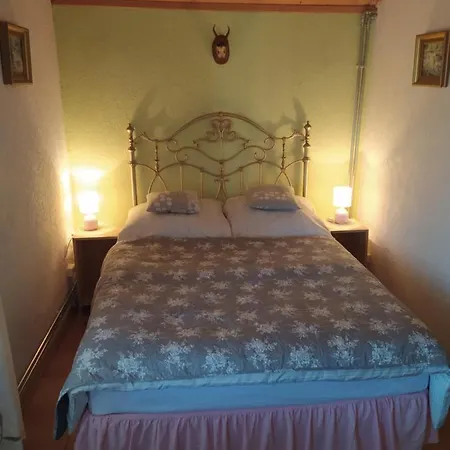 Hébergement de vacances Riverside And Tours