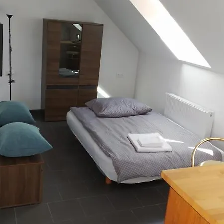 Riverside And Tours * Gdów