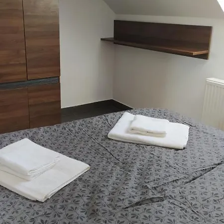 Hébergement de vacances Riverside And Tours