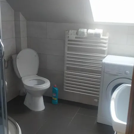 Riverside And Tours Gdów