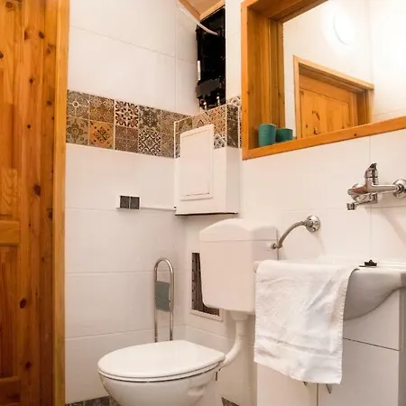 Hébergement de vacances Riverside And Tours *